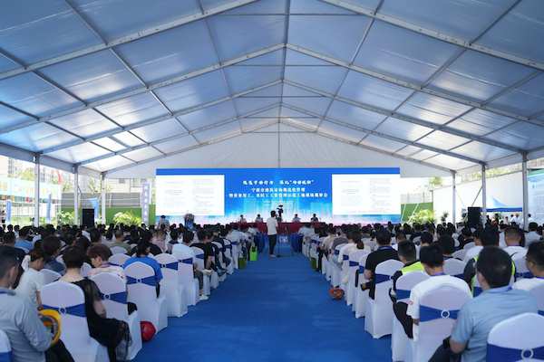 寧波市建筑市場規(guī)范化管理暨勞務(wù)用工、農(nóng)民工工資管理示范工地現(xiàn)場觀摩會在我司項(xiàng)目部成功舉辦